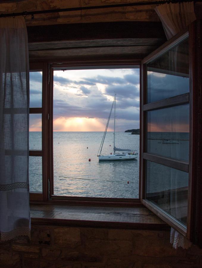 City Center Coastal Escape - Apartments With Sea View Or Cozy Room Novigrad Istria Exteriör bild