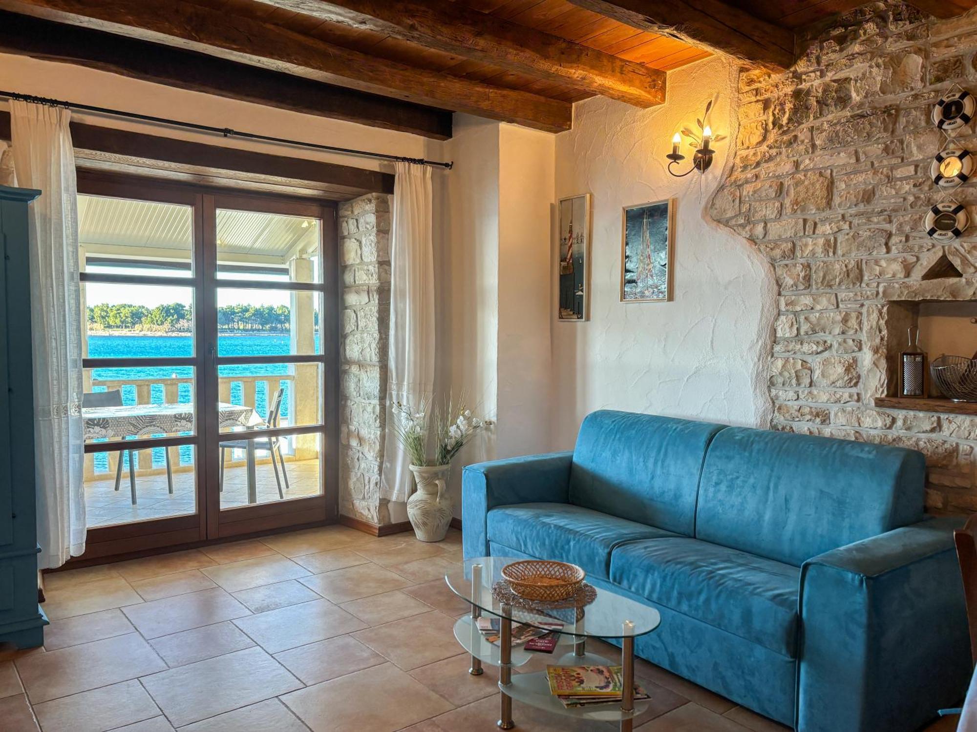 City Center Coastal Escape - Apartments With Sea View Or Cozy Room Novigrad Istria Exteriör bild