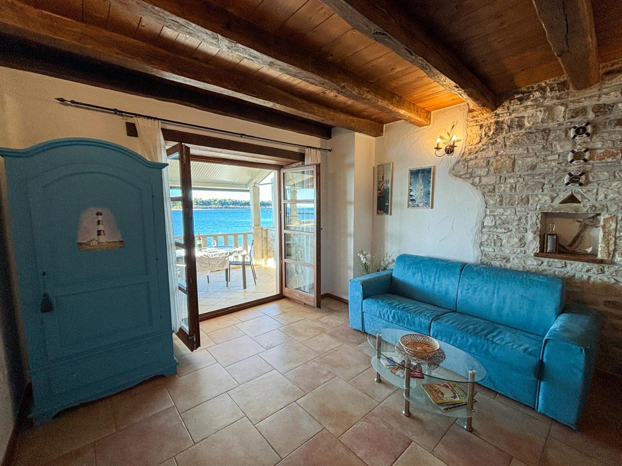 City Center Coastal Escape - Apartments With Sea View Or Cozy Room Novigrad Istria Exteriör bild