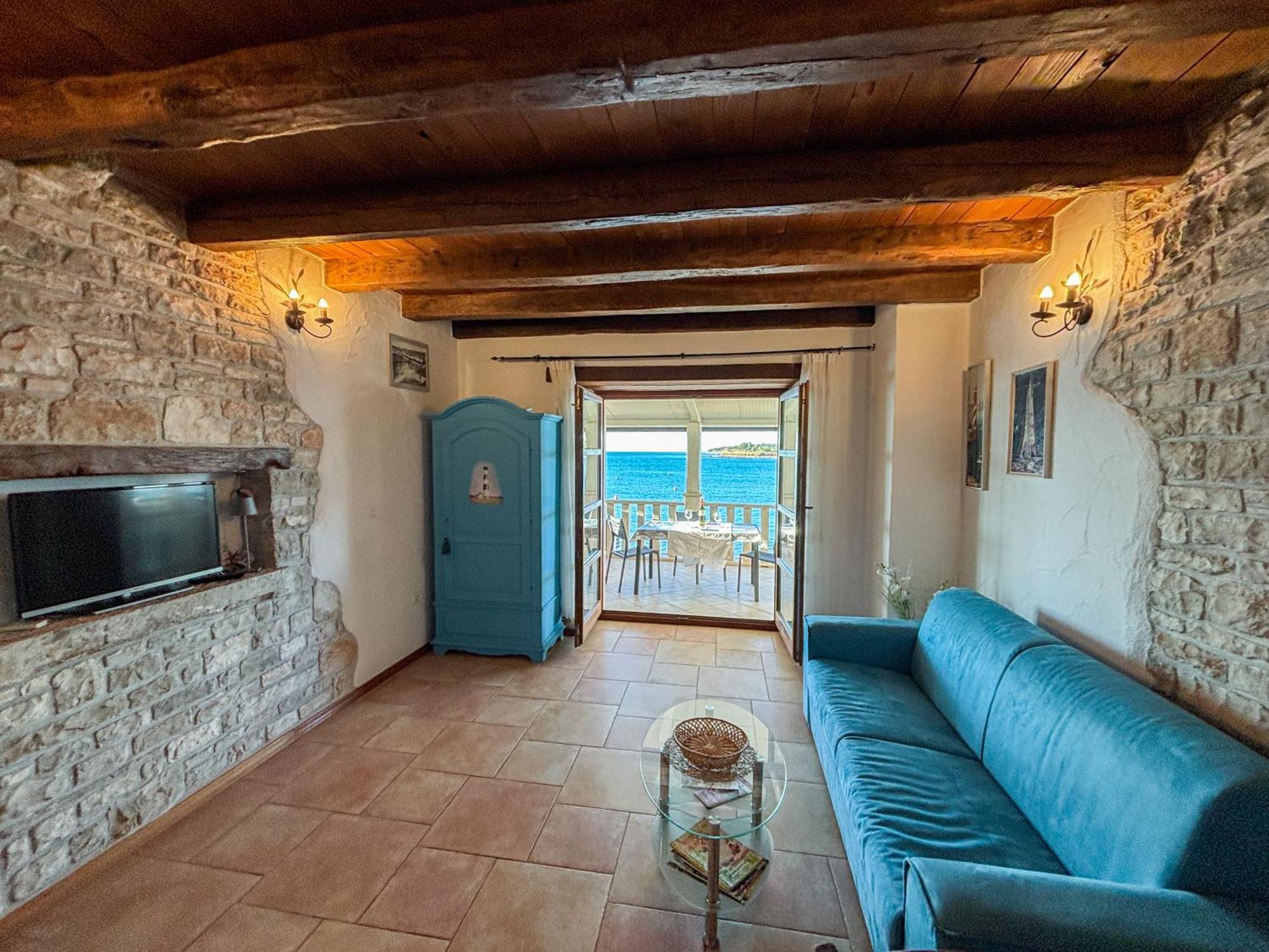 City Center Coastal Escape - Apartments With Sea View Or Cozy Room Novigrad Istria Exteriör bild