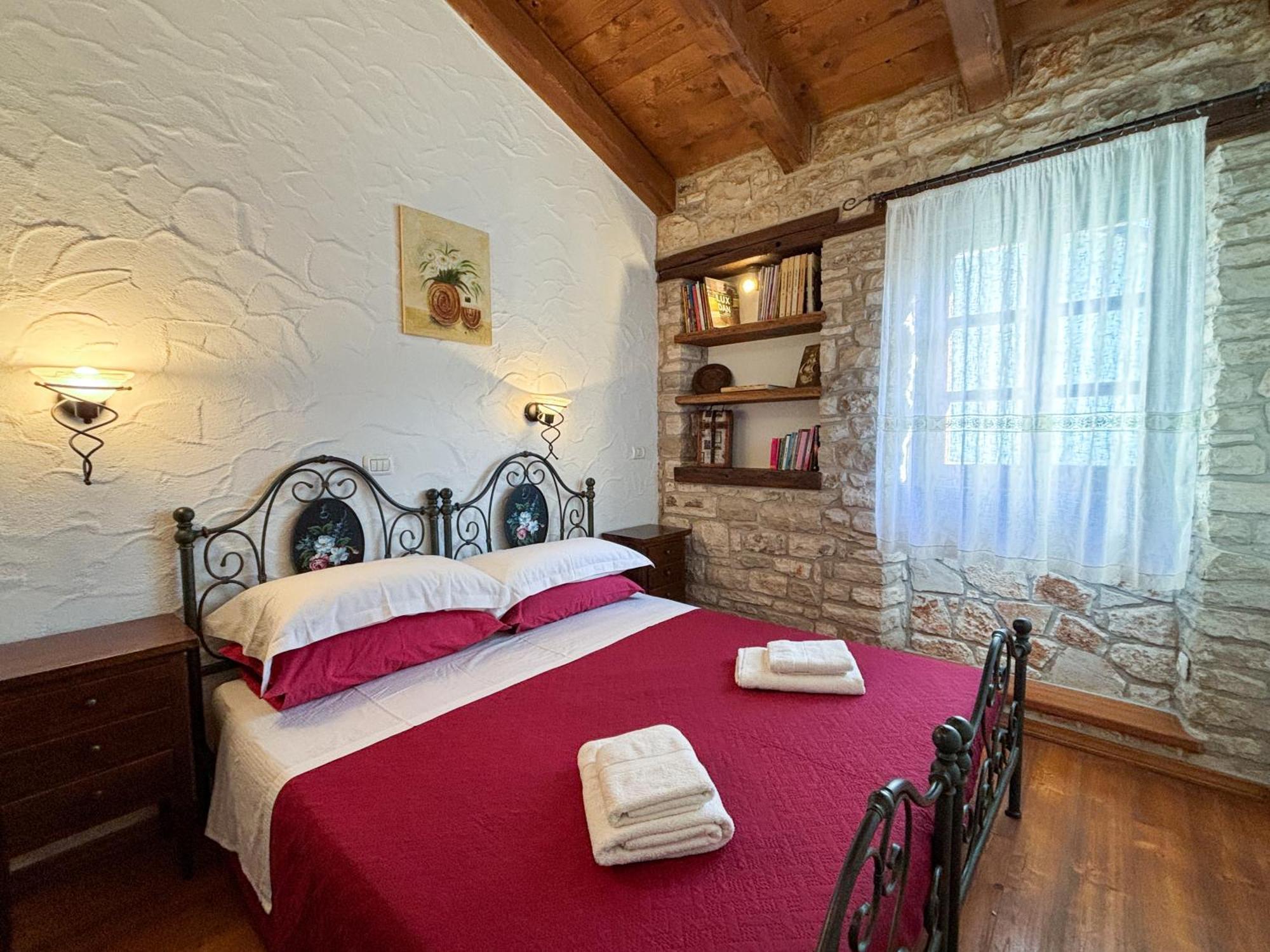 City Center Coastal Escape - Apartments With Sea View Or Cozy Room Novigrad Istria Exteriör bild