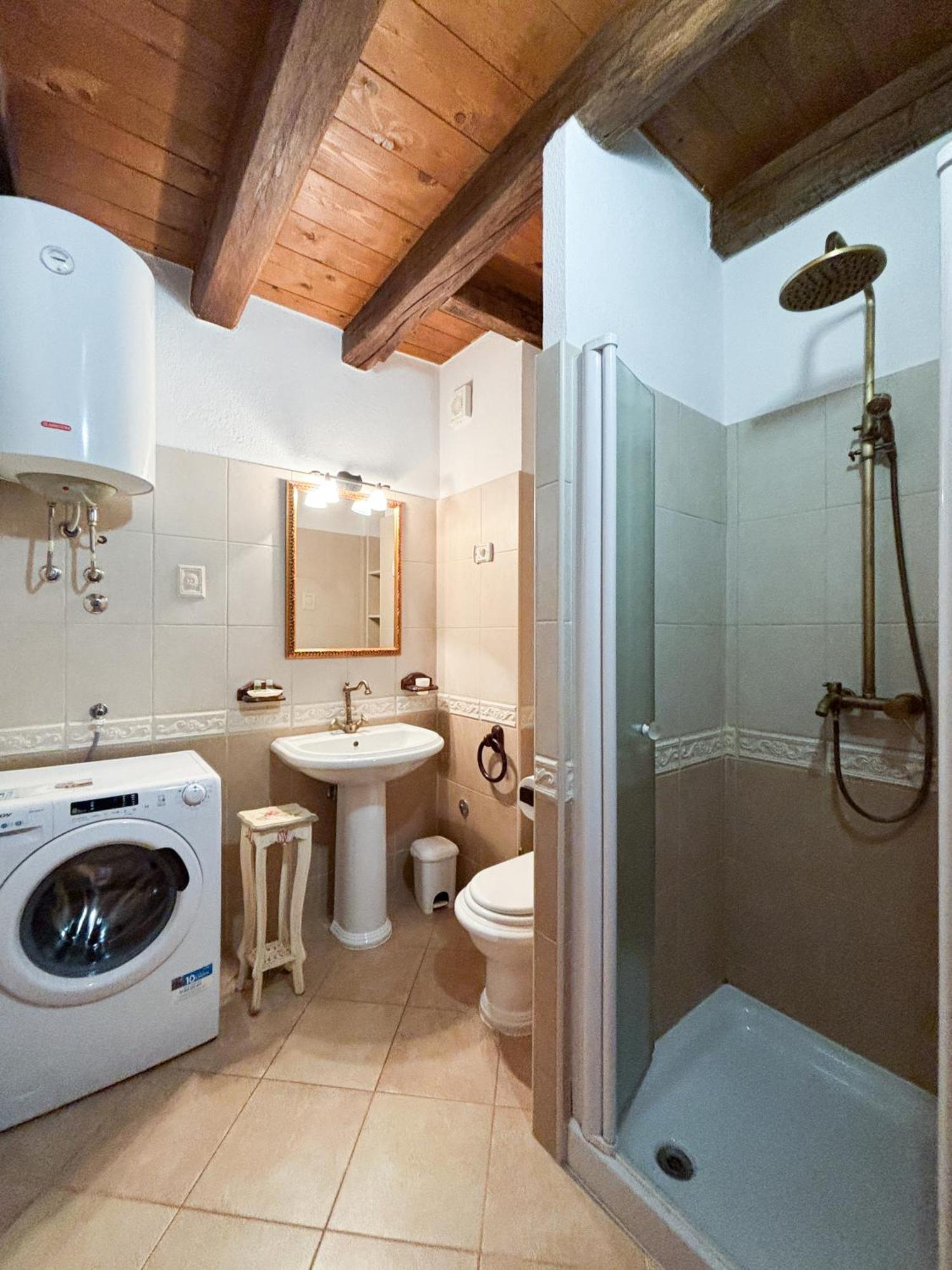 City Center Coastal Escape - Apartments With Sea View Or Cozy Room Novigrad Istria Exteriör bild